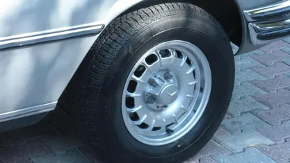 Gray Usata 1978 Mercedes 350 SE Cabrio | 12.500 €