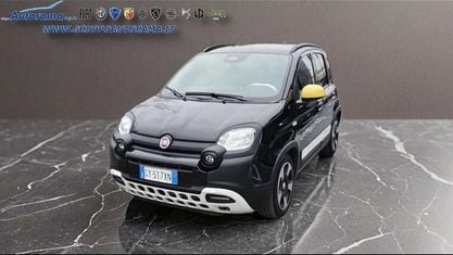 Usata Fiat Panda Cross Cross 69 CV (50 kW) 2025 Nero Utilitaria
