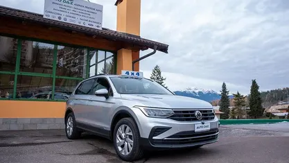 Usata VW Tiguan 150 CV (110 kW) 2021 Argento SUV