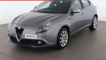 Grigio Usata 2016 Alfa Romeo Giulietta Super Due volumi | 11.499 € (Buon prezzo)