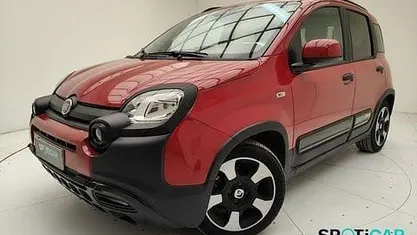 Usata Fiat Panda Cross 69 CV (50 kW) 2025 Rosso Utilitaria