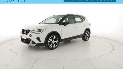 Usata Seat Arona Xperience 95 CV (69 kW) 2023 Bianco candy nero midnight SUV