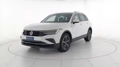 Pure white Usata 2021 VW Tiguan Life SUV | 24.900 € (Buon prezzo)