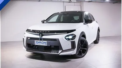 Nuova Lancia Ypsilon 110 CV (80 kW) 2025 Bianco tetto nero Utilitaria