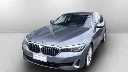 Usata 2020 BMW 520 Luxury Line Station wagon | 28.900 € (Buon prezzo)