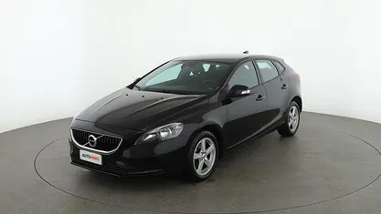 Nero Usata 2017 Volvo V40 Kinetic Station wagon | 10.099 € (Buon prezzo)