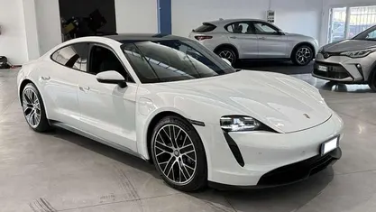 Usata 2021 Porsche Taycan Tre volumi | 56.900 € (Buon prezzo)
