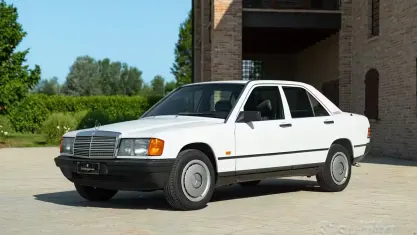 Usata Mercedes 190 122 CV (89 kW) 1987 Bianco Berlina