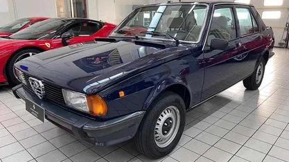 Usata Alfa Romeo Giulietta 95 CV (69 kW) 1979 Utilitaria
