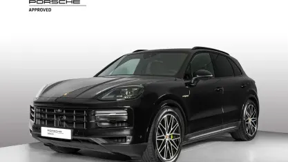 Usata Porsche Cayenne 2025 0e nero cromite metallizzato SUV