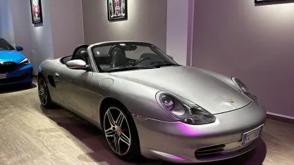 Usata Porsche Boxster 228 CV (167 kW) 2003 Grigio Cabrio
