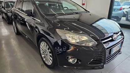 Usata Ford Focus Titanium 125 CV (91 kW) 2011 Nero Berlina