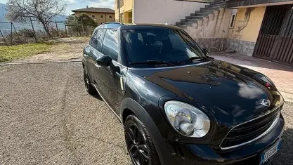 Usata Mini Cooper D Countryman 111 CV (81 kW) 2014 Nero SUV