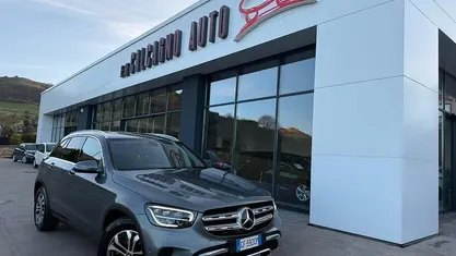 Usata Mercedes GLC200 Business 163 CV (119 kW) 2021 Grigio SUV