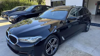 Nero Usata 2022 BMW 520 Station wagon | 32.800 € (Buon prezzo)