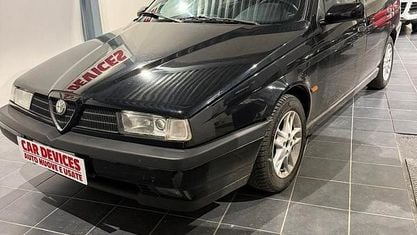 Usata Alfa Romeo 155 126 CV (92 kW) 1993 Nero Berlina
