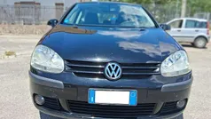 Usata 2006 VW Golf V Comfortline Tre volumi | 3490 € (Buon prezzo)