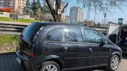 Usata Opel Meriva 104 CV (76 kW) 2008 Nero Monovolume