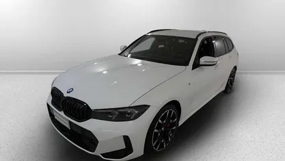 Alpin white pastello Usata 2024 BMW 320 M Sport Station wagon | 46.900 € (Buon prezzo)