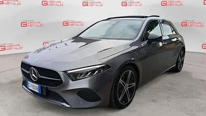 Usata Mercedes A180 Advanced Plus 116 CV (85 kW) 2023 Grigio Berlina