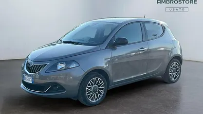 Usata 2023 Lancia Ypsilon Gold Due volumi | 11.800 € (Buon prezzo)