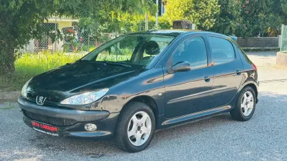 Usata Peugeot 206 Sport 68 CV (50 kW) 2005 Nero Berlina