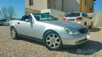 Usata Mercedes SLK200 192 CV (141 kW) 1997 Grigio Cabrio