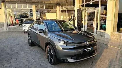 Usata 2025 Citroën C4 PureTech Tre volumi | 21.450 € (Buon prezzo)