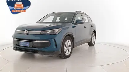 Usata VW Tiguan R-line Plus 150 CV (110 kW) 2025 Nightshade blue metallizzato SUV