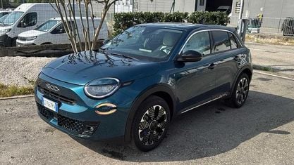 Usata Fiat 600 La Prima 110 CV (80 kW) 2025 Verde SUV
