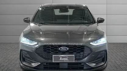 Usata Ford Focus ST-Line 116 CV (85 kW) 2025 Grigio scuro Berlina