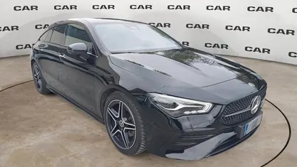 Usata Mercedes A180 AMG Line Premium 116 CV (85 kW) 2024 Nero Utilitaria