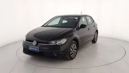 Usata VW Polo Life 95 CV (69 kW) 2023 Nero Utilitaria