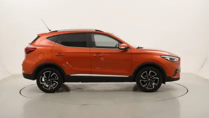 Usata MG ZS Luxury 111 CV (81 kW) 2024 Arancionearancione SUV