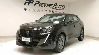 Usata Peugeot 2008 Active 101 CV (74 kW) 2023 Nero SUV