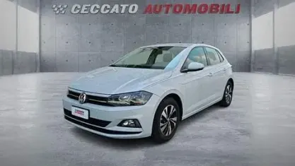 Usata VW Polo Sportline 80 CV (58 kW) 2020 Grigio Utilitaria