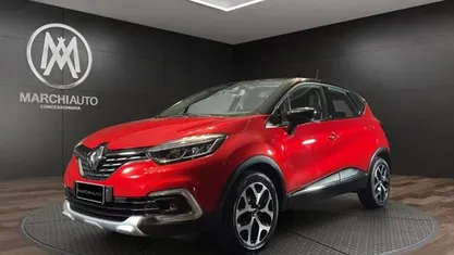 Usata Renault Captur Intens 110 CV (80 kW) 2018 Rosso SUV