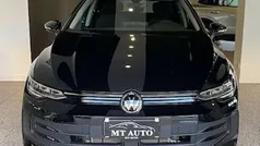 Nero Nuova 2025 VW Golf VIII Edition Tre volumi | 26.800 € (Buon prezzo)