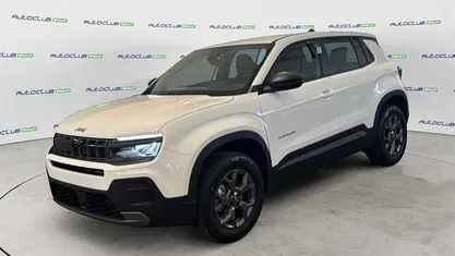 Usata 2025 Jeep Avenger Longitude SUV | 24.850 € (Buon prezzo)