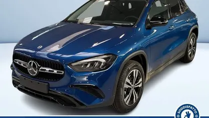 Blu metallizzato Usata 2024 Mercedes GLA200 Advanced Plus SUV | 46.000 € (Buon prezzo)