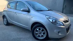 Argento Usata 2009 Hyundai i20 Comfort Due volumi | 3500 € (Buon prezzo)