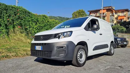 Usata Peugeot Partner Premium 102 CV (75 kW) 2022 Bianco banchisa Monovolume