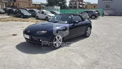 Usata Mazda MX5 126 CV (92 kW) 2007 Blu Cabrio