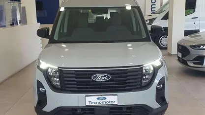 Cactus gray Usata 2024 Ford Tourneo Courier Active Monovolume | 20.300 € (Ottimo prezzo)