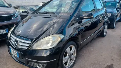 Usata Mercedes A180 Avantgarde 109 CV (80 kW) 2009 Nero Berlina