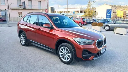 Usata BMW X1 Advantage 116 CV (85 kW) 2020 Arancione SUV