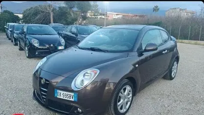Usata Alfa Romeo MiTo Distinctive 95 CV (69 kW) 2011 Marrone Utilitaria