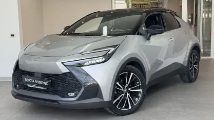 Usata Toyota C-HR Lounge 197 CV (144 kW) 2024 Argento SUV