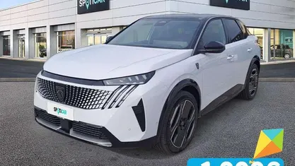 Usata Peugeot e-3008 GT 156 kW (213 CV) 2024 Bianco SUV