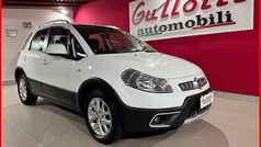 Bianco pastello Usata 2009 Fiat Sedici Emotion SUV | 6500 € (Buon prezzo)